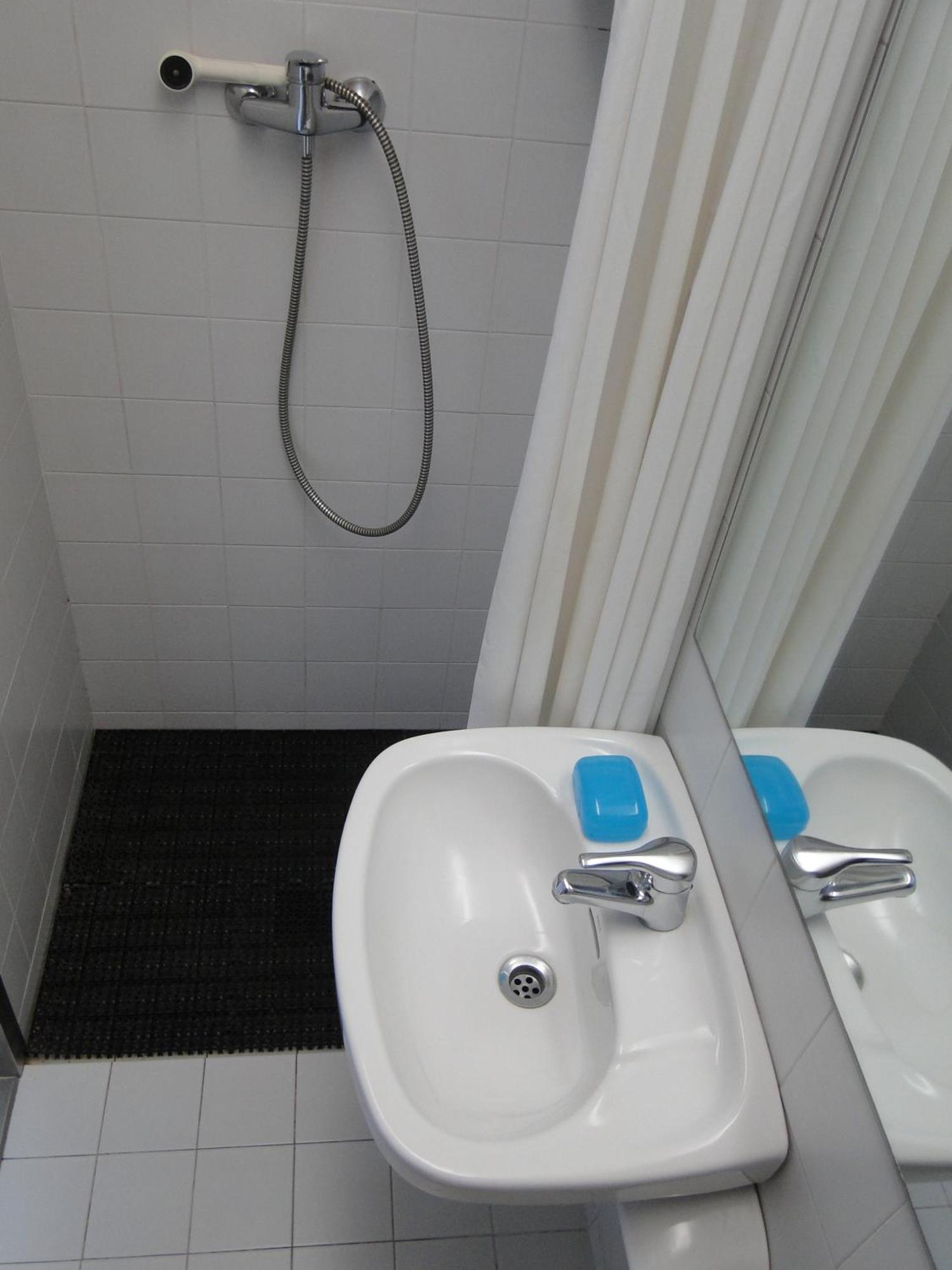 Residencia Universitaria Sant Joan Hotel Reus Exterior photo